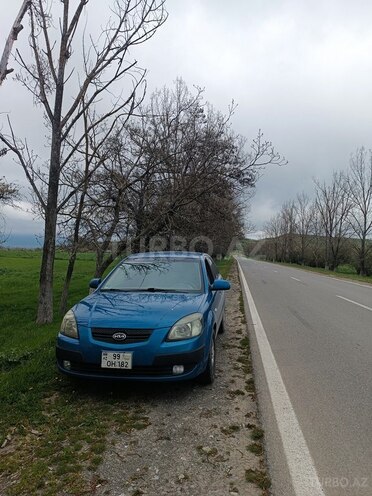 Kia Rio 2005, 385,000 km - 1.5 l - Saatlı