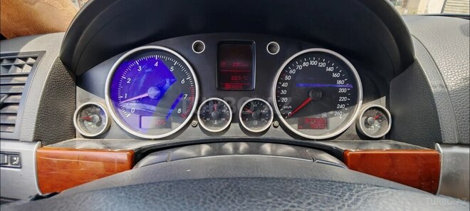 Volkswagen Touareg 2006, 338,000 km - 3.2 l - Xaçmaz