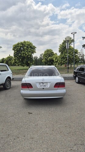 Mercedes E 200 2000, 390,000 km - 2.0 l - Şəmkir