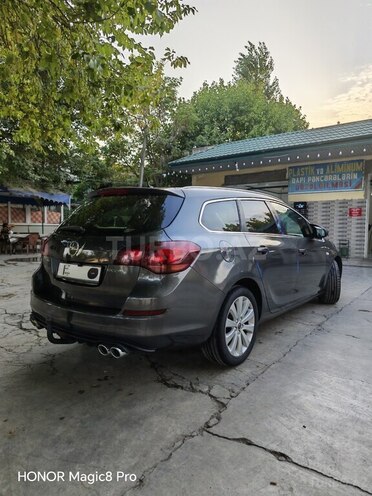 Opel Astra 2011, 271,000 km - 1.3 l - Sabirabad