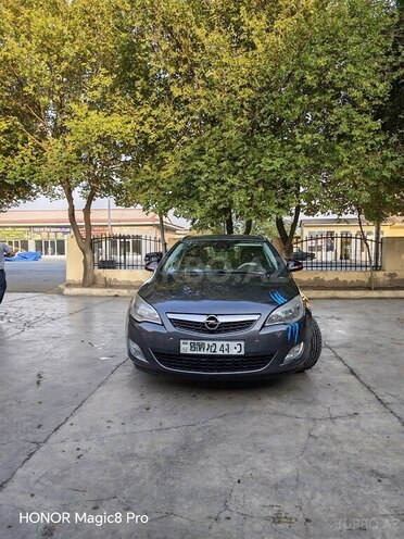 Opel Astra 2011, 271,000 km - 1.3 l - Sabirabad