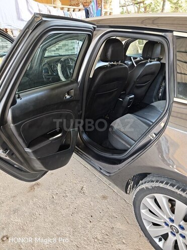 Opel Astra 2011, 271,000 km - 1.3 l - Sabirabad
