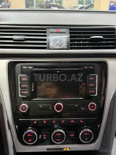 Volkswagen Passat 2012, 205,000 km - 2.5 l - Sumqayıt