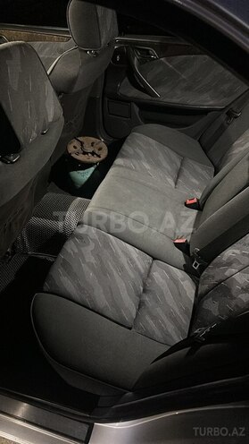 Mercedes E 270 2000, 189,561 km - 2.7 l - Astara