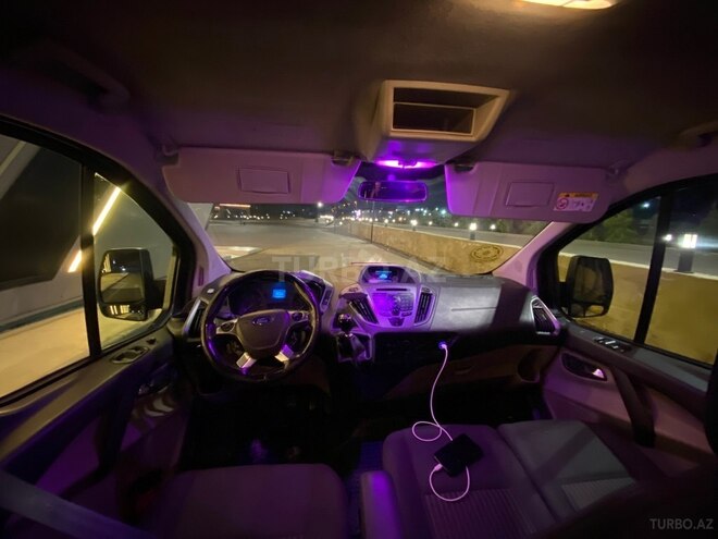 Ford Tourneo Custom 2015, 420,000 km - 2.2 l - Bakı