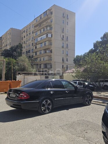 Mercedes E 270 2004, 304,000 km - 2.7 l - Bakı