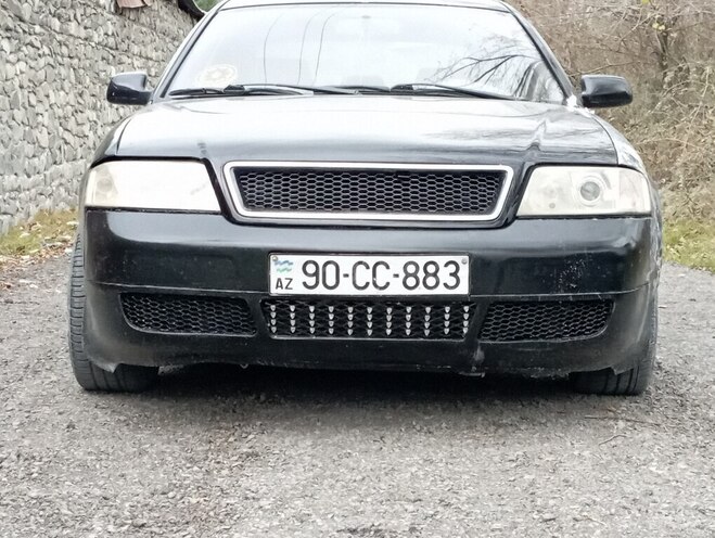 Audi A6 2001, 250,000 km - 2.4 l - Şəki