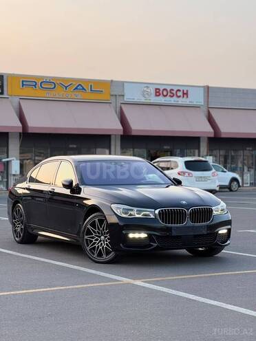 BMW 750 2015, 289,000 km - 4.4 l - Bakı