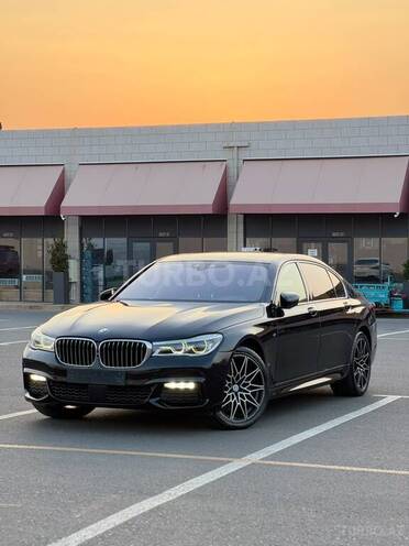 BMW 750 2015, 289,000 km - 4.4 l - Bakı