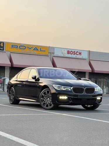 BMW 750 2015, 289,000 km - 4.4 l - Bakı