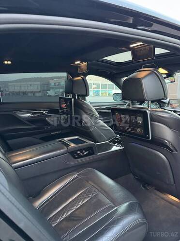 BMW 750 2015, 289,000 km - 4.4 l - Bakı