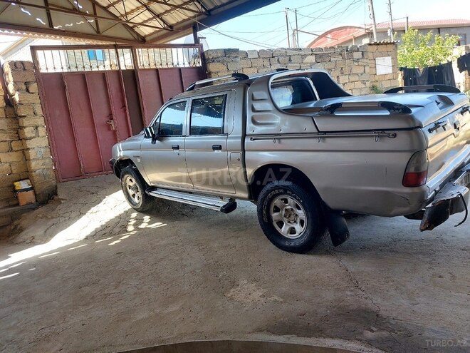 Mitsubishi L200 2003, 500,000 km - 2.5 l - Bakı