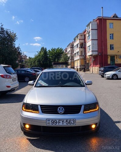Volkswagen Passat 1999, 150,000 km - 2.8 l - Qusar
