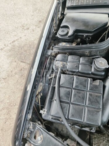 Mercedes C 180 1999, 550,000 km - 1.8 l - Qazax