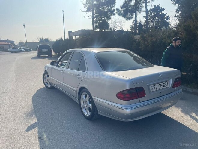 Mercedes E 220 1999, 384,000 km - 2.2 l - Bakı