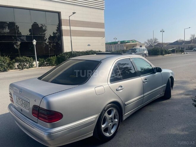 Mercedes E 220 1999, 384,000 km - 2.2 l - Bakı