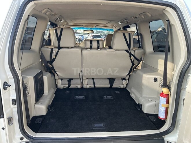 Mitsubishi Pajero 2010, 271,000 km - 3.5 л - Bakı