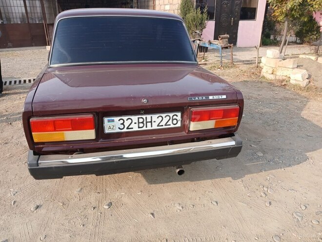 LADA (VAZ) 2107 2007, 38,000 km - 1.6 l - Tovuz