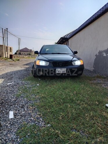 Hyundai Elantra 2003, 355,000 km - 2.0 l - Quba