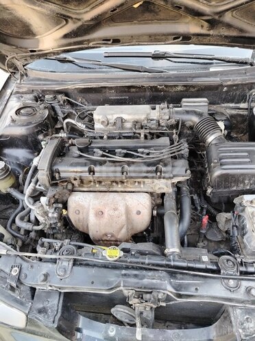 Hyundai Elantra 2003, 355,000 km - 2.0 l - Quba
