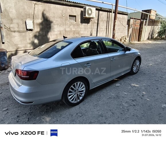 Volkswagen Jetta 2015, 232,307 km - 1.8 l - Bakı