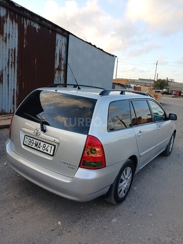 Toyota Corolla 2005, 300,000 km - 1.4 l - Bakı