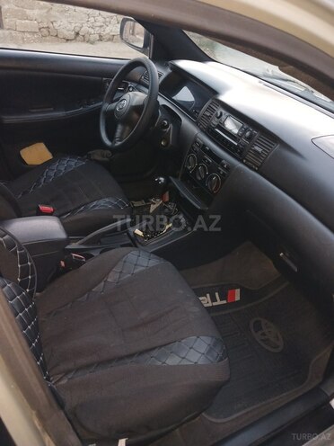 Toyota Corolla 2005, 300,000 km - 1.4 l - Bakı
