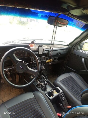 LADA (VAZ) Niva 2013, 220,000 km - 1.7 l - Astara