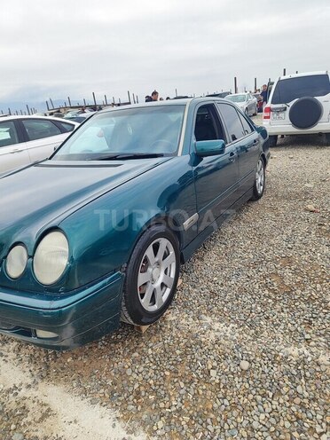 Mercedes E 230 1996, 247,000 km - 2.3 l - Şəmkir