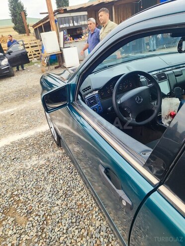 Mercedes E 230 1996, 247,000 km - 2.3 l - Şəmkir