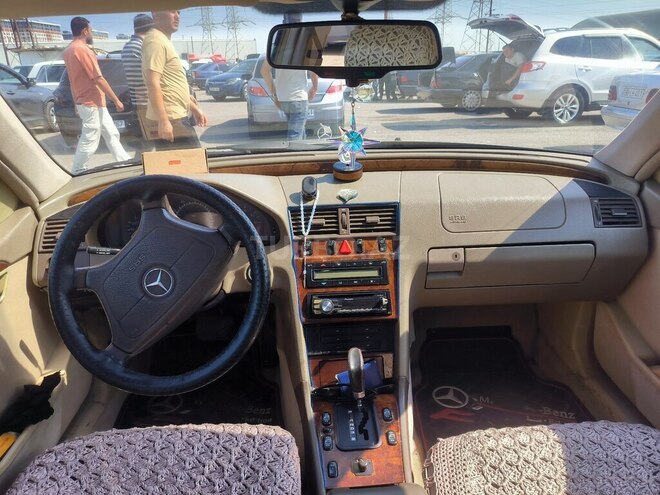 Mercedes C 220 1996, 390,587 km - 2.2 л - Bakı
