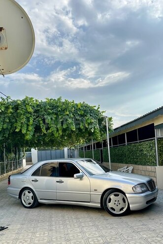 Mercedes C 240 1997, 379,000 km - 2.4 l - Kürdəmir