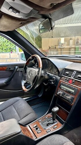 Mercedes C 240 1997, 379,000 km - 2.4 l - Kürdəmir