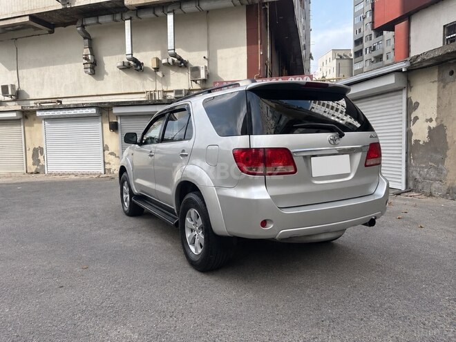 Toyota Fortuner 2006, 316,000 km - 4.0 l - Bakı