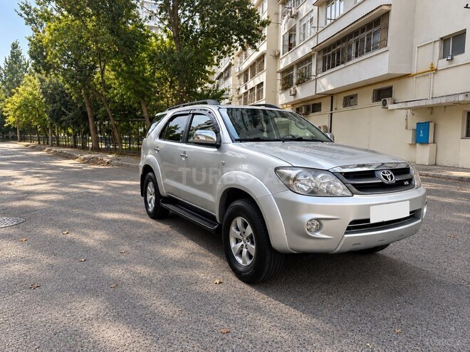 Toyota Fortuner 2006, 316,000 km - 4.0 l - Bakı