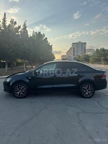 Volkswagen Polo 2012, 312,800 km - 1.6 l - Sumqayıt