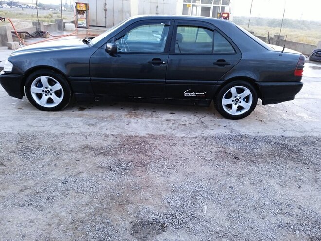 Mercedes C 180 1994, 385,233 km - 1.8 l - Sabirabad