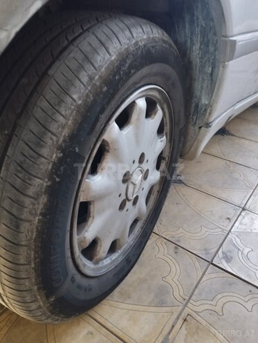 Mercedes E 220 1995, 552,698 km - 2.2 l - Gəncə