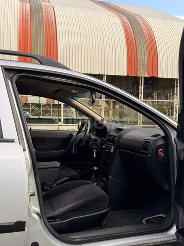 Opel Astra 2001, 246,000 km - 2.2 l - Bakı