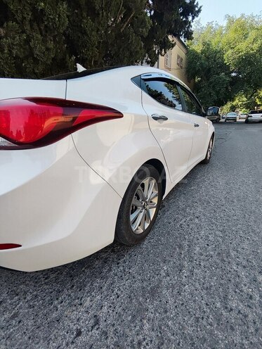 Hyundai Avante 2015, 143,700 km - 1.6 л - Bakı