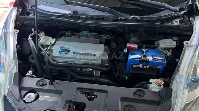 Nissan Leaf 2011, 94,875 km - 0.0 l - Şirvan