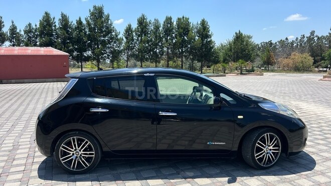 Nissan Leaf 2011, 94,875 km - 0.0 l - Şirvan