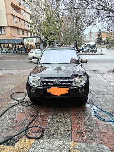 Mitsubishi Pajero 2007, 298,000 km - 3.0 л - Qusar