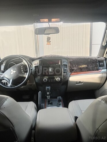 Mitsubishi Pajero 2007, 298,000 km - 3.0 л - Qusar