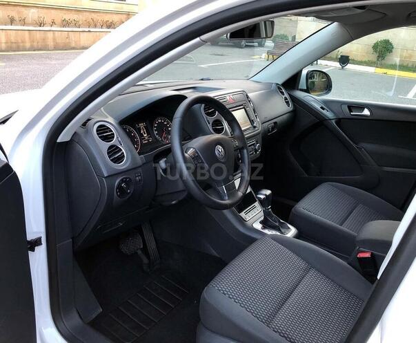 Volkswagen Tiguan 2010, 240,000 km - 2.0 л - Bakı
