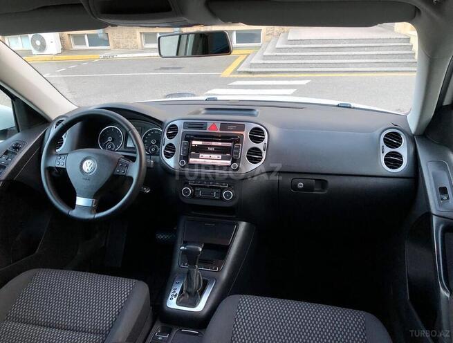 Volkswagen Tiguan 2010, 240,000 km - 2.0 л - Bakı