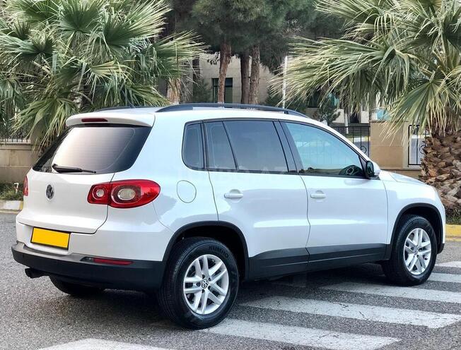Volkswagen Tiguan 2010, 240,000 km - 2.0 л - Bakı