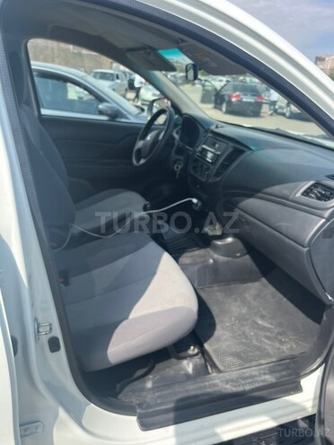 Mitsubishi L200 2021, 57,000 km - 2.4 l - Bakı