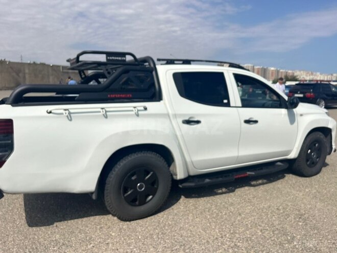 Mitsubishi L200 2021, 57,000 km - 2.4 l - Bakı