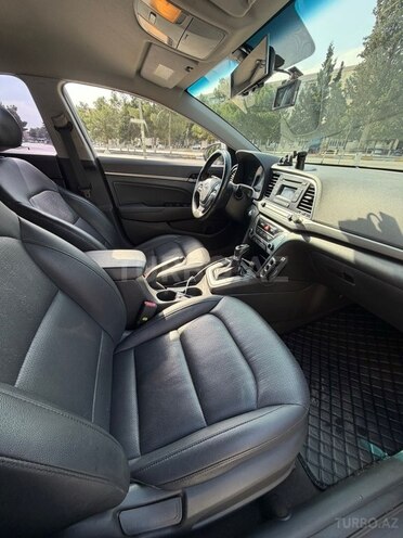 Hyundai Avante 2017, 164,550 km - 1.6 l - Bakı